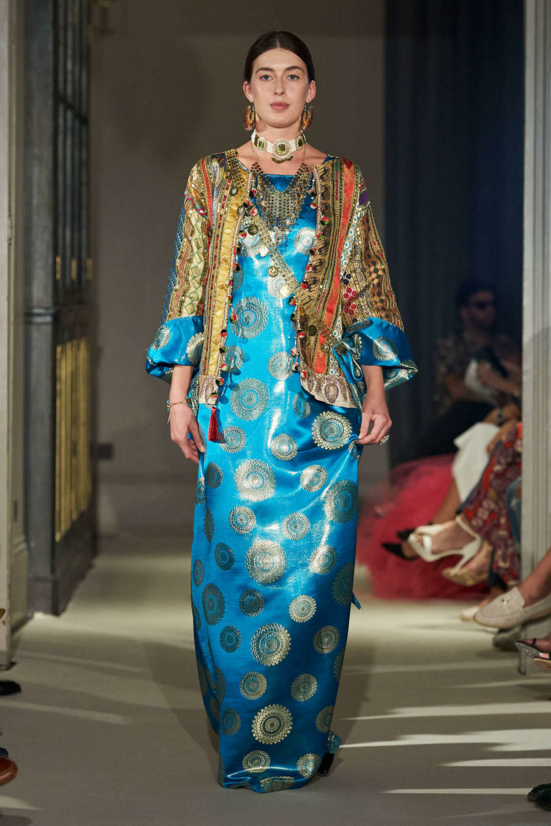 Lara Dizeyee fashion show for Autumn/Winter 2023