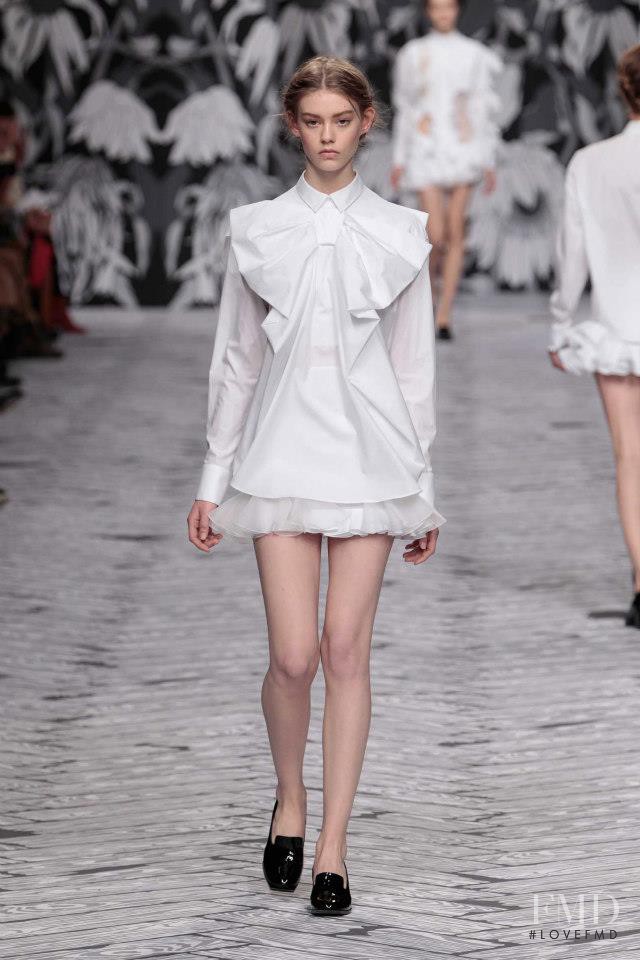 Ondria Hardin featured in  the Viktor & Rolf fashion show for Autumn/Winter 2013