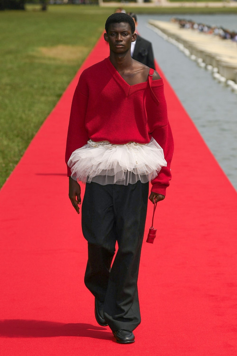 Jacquemus Le Chouchou fashion show for Autumn/Winter 2023