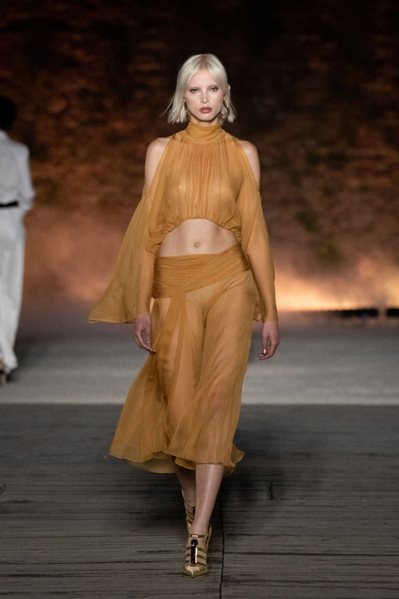 Alberta Ferretti fashion show for Resort 2024