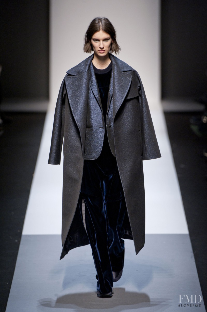 Marte Mei van Haaster featured in  the Max Mara fashion show for Autumn/Winter 2013