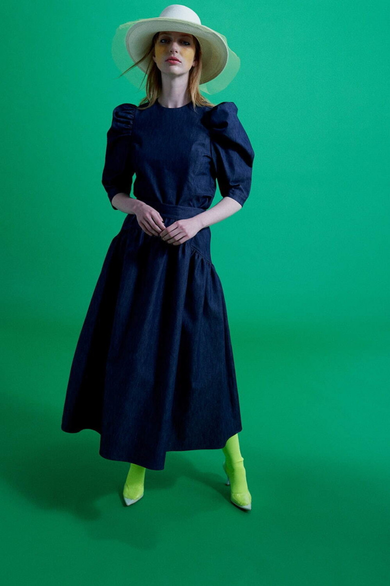 She Tokyo lookbook for Spring/Summer 2023