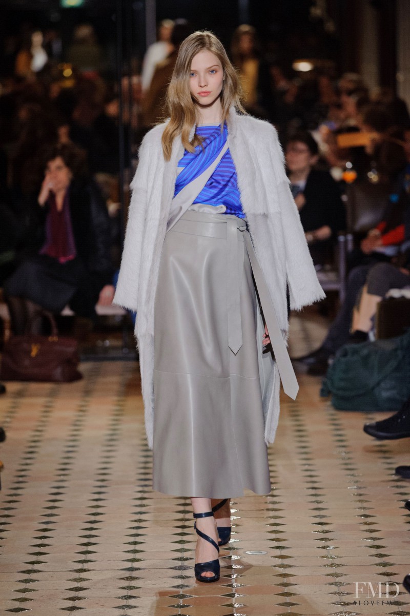 Sasha Luss featured in  the Hermès fashion show for Autumn/Winter 2013
