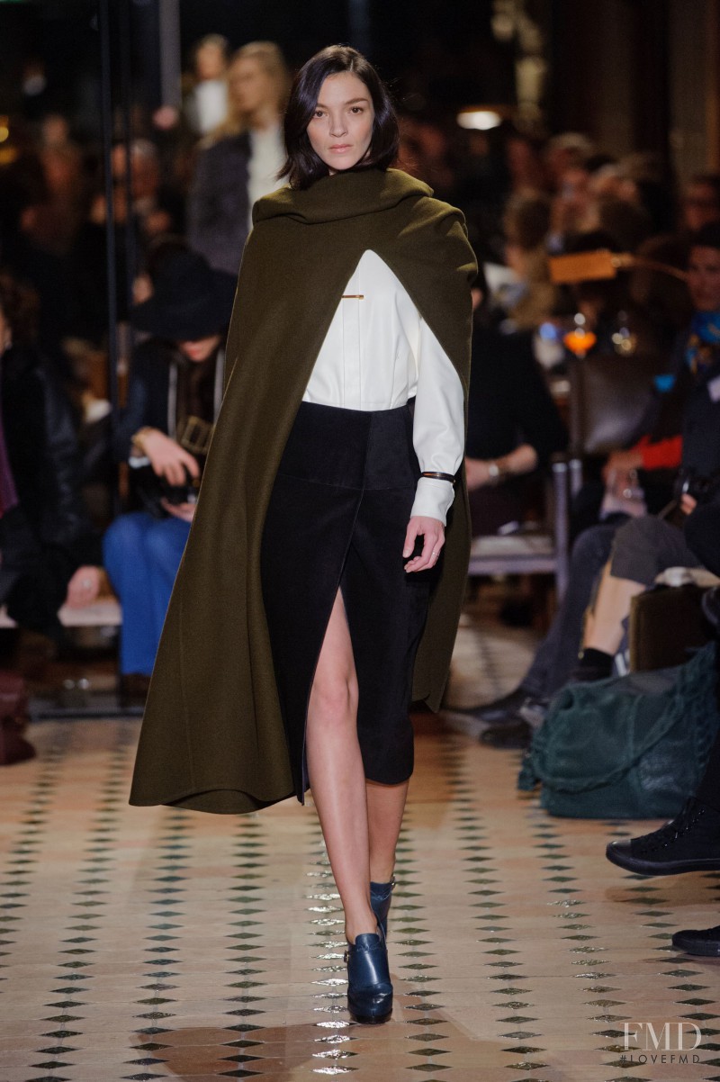 Mariacarla Boscono featured in  the Hermès fashion show for Autumn/Winter 2013