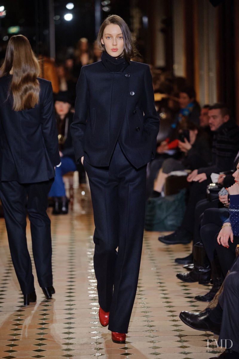 Kaila Hart featured in  the Hermès fashion show for Autumn/Winter 2013