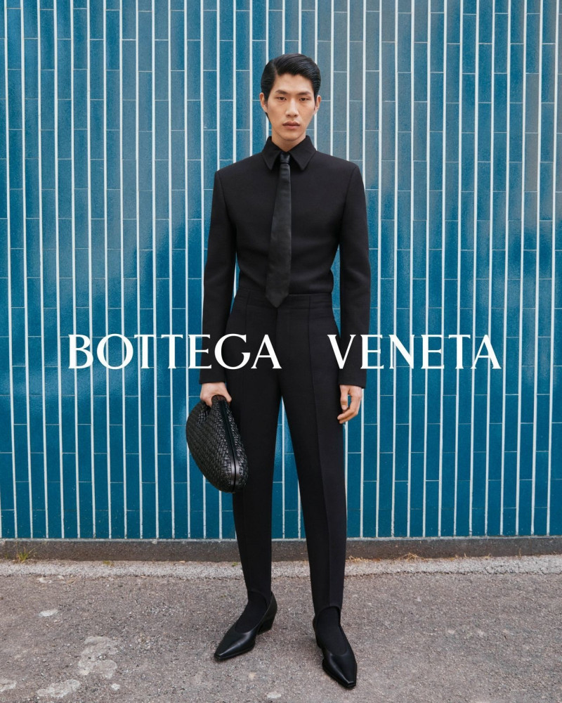 Sanggun Lee featured in  the Bottega Veneta advertisement for Autumn/Winter 2023
