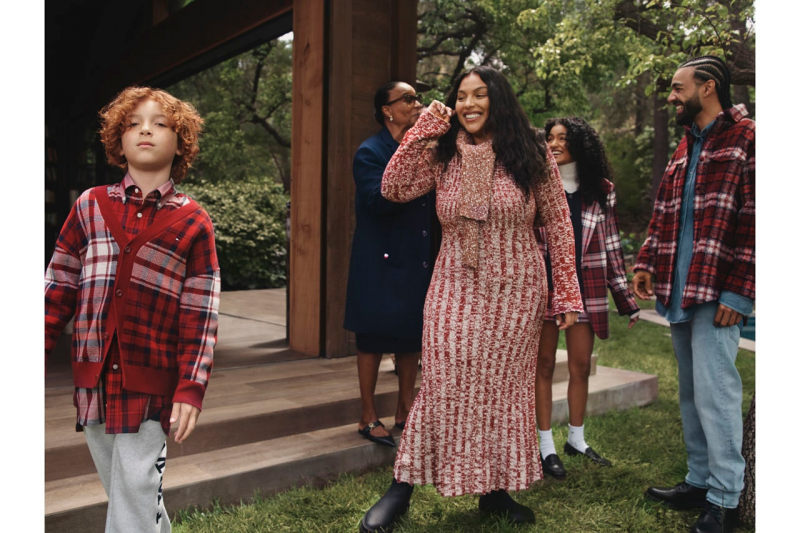 Paloma Elsesser featured in  the Tommy Hilfiger advertisement for Autumn/Winter 2023