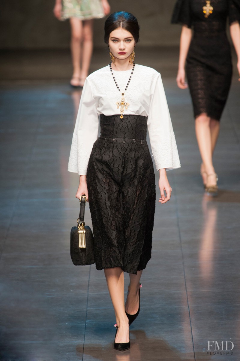 Antonina Vasylchenko featured in  the Dolce & Gabbana fashion show for Autumn/Winter 2013