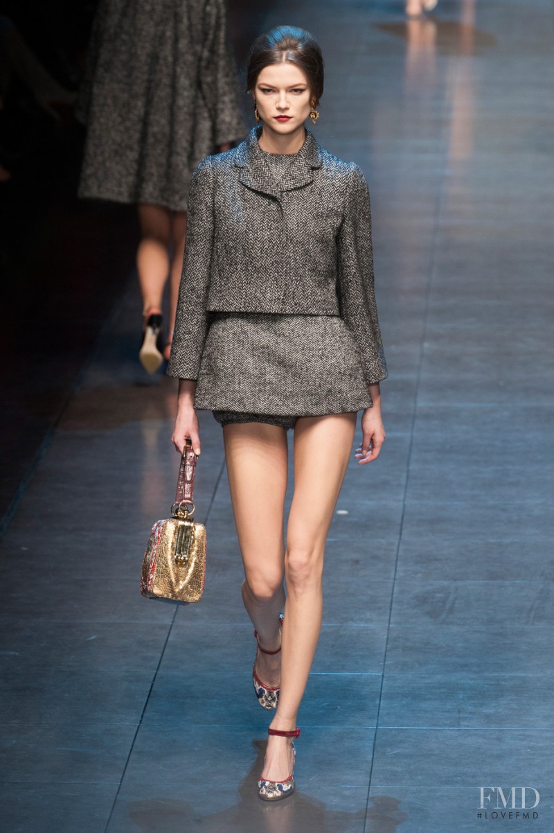 Kasia Struss featured in  the Dolce & Gabbana fashion show for Autumn/Winter 2013