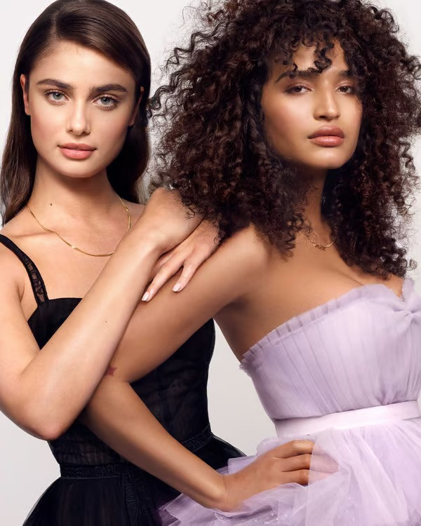 Taylor Hill featured in  the Carolina Herrera 212 Fragrance advertisement for Spring/Summer 2021