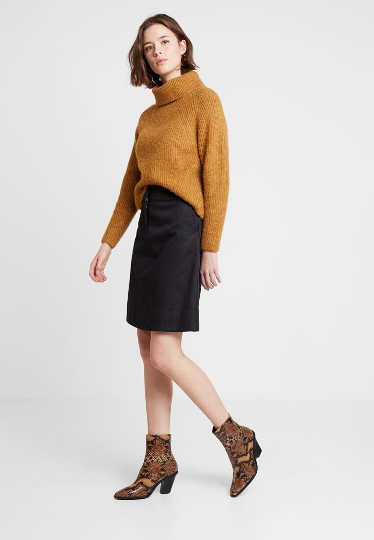 Tess Van de Bleek featured in  the Zalando catalogue for Autumn/Winter 2020