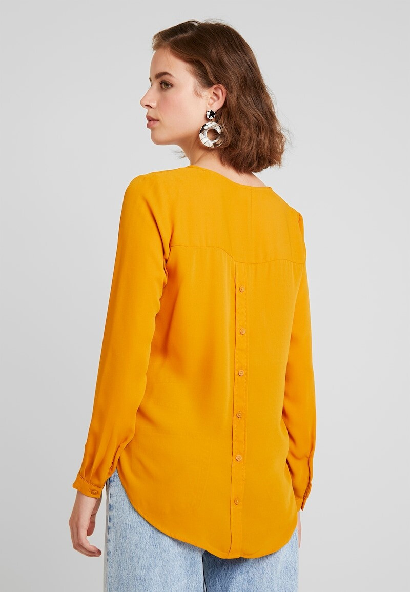 Tess Van de Bleek featured in  the Zalando catalogue for Autumn/Winter 2020