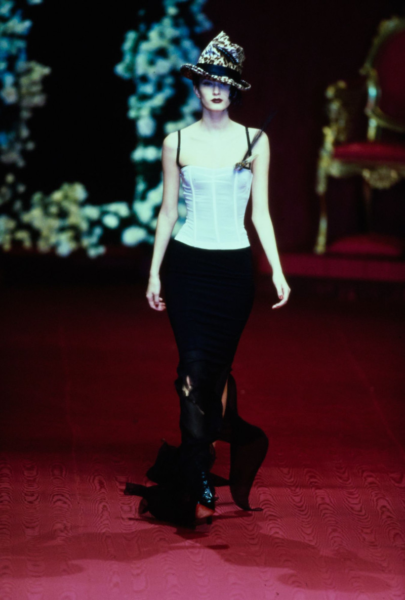 Dolce & Gabbana fashion show for Autumn/Winter 1997