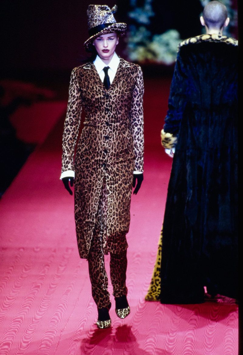 Dolce & Gabbana fashion show for Autumn/Winter 1997