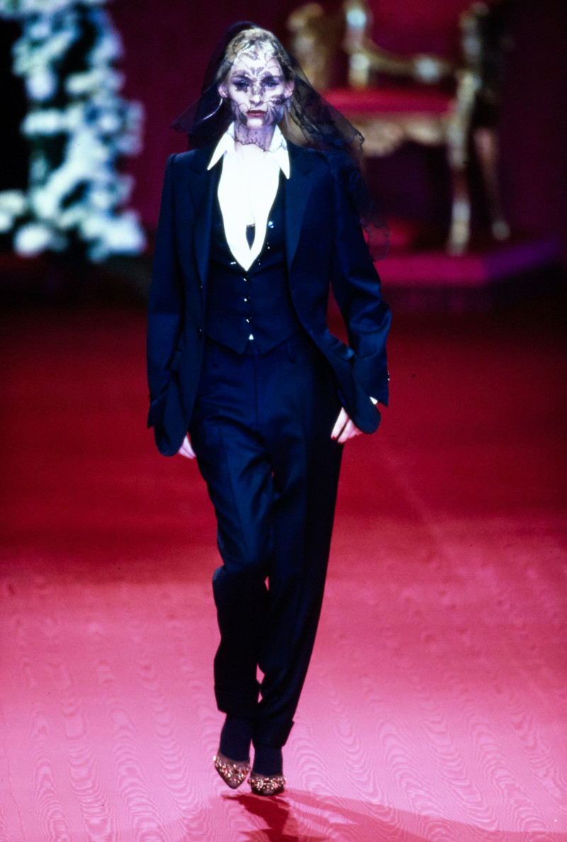 Dolce & Gabbana fashion show for Autumn/Winter 1997