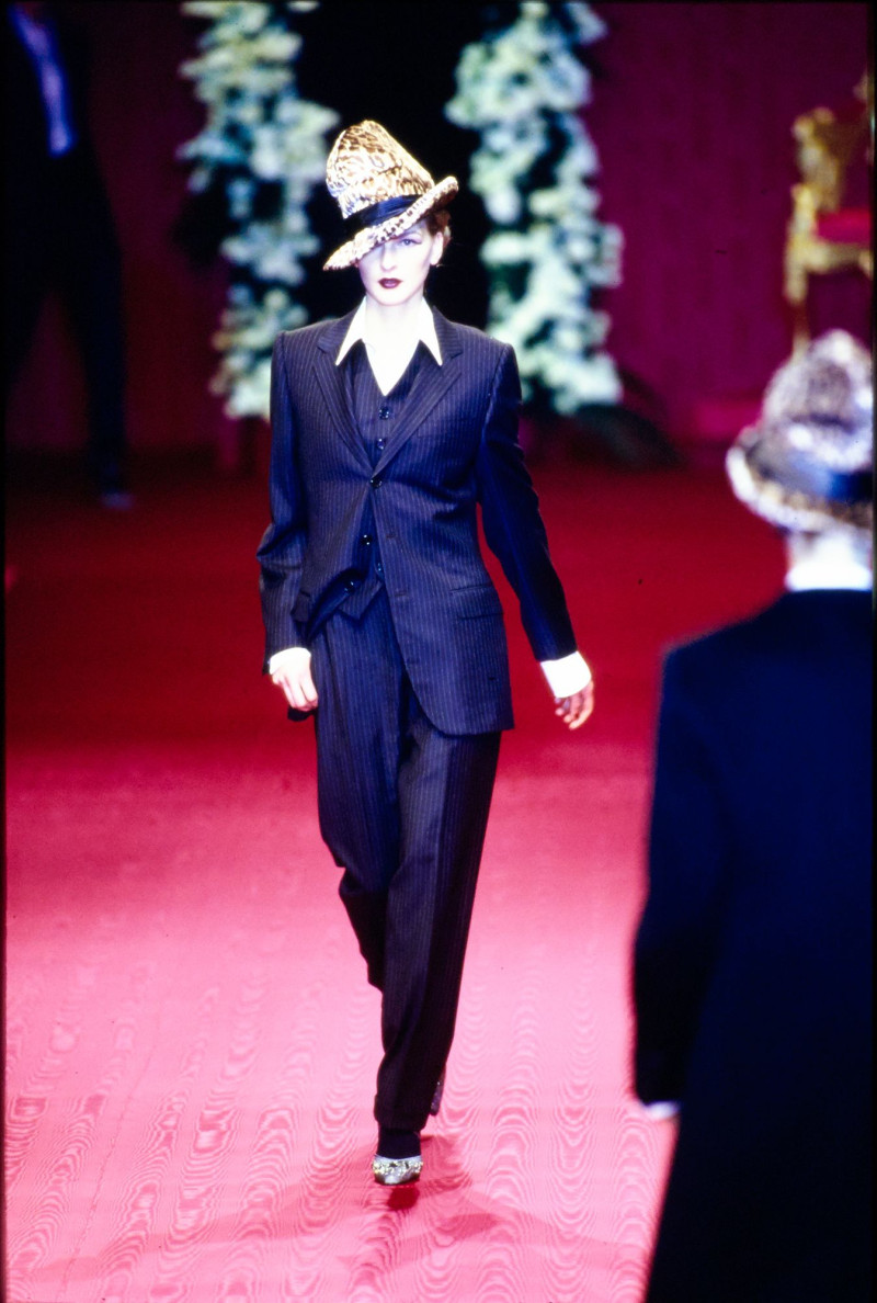 Dolce & Gabbana fashion show for Autumn/Winter 1997