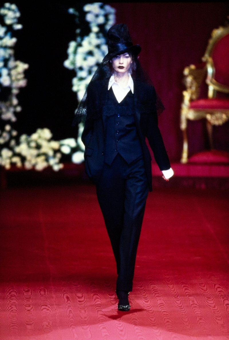 Dolce & Gabbana fashion show for Autumn/Winter 1997