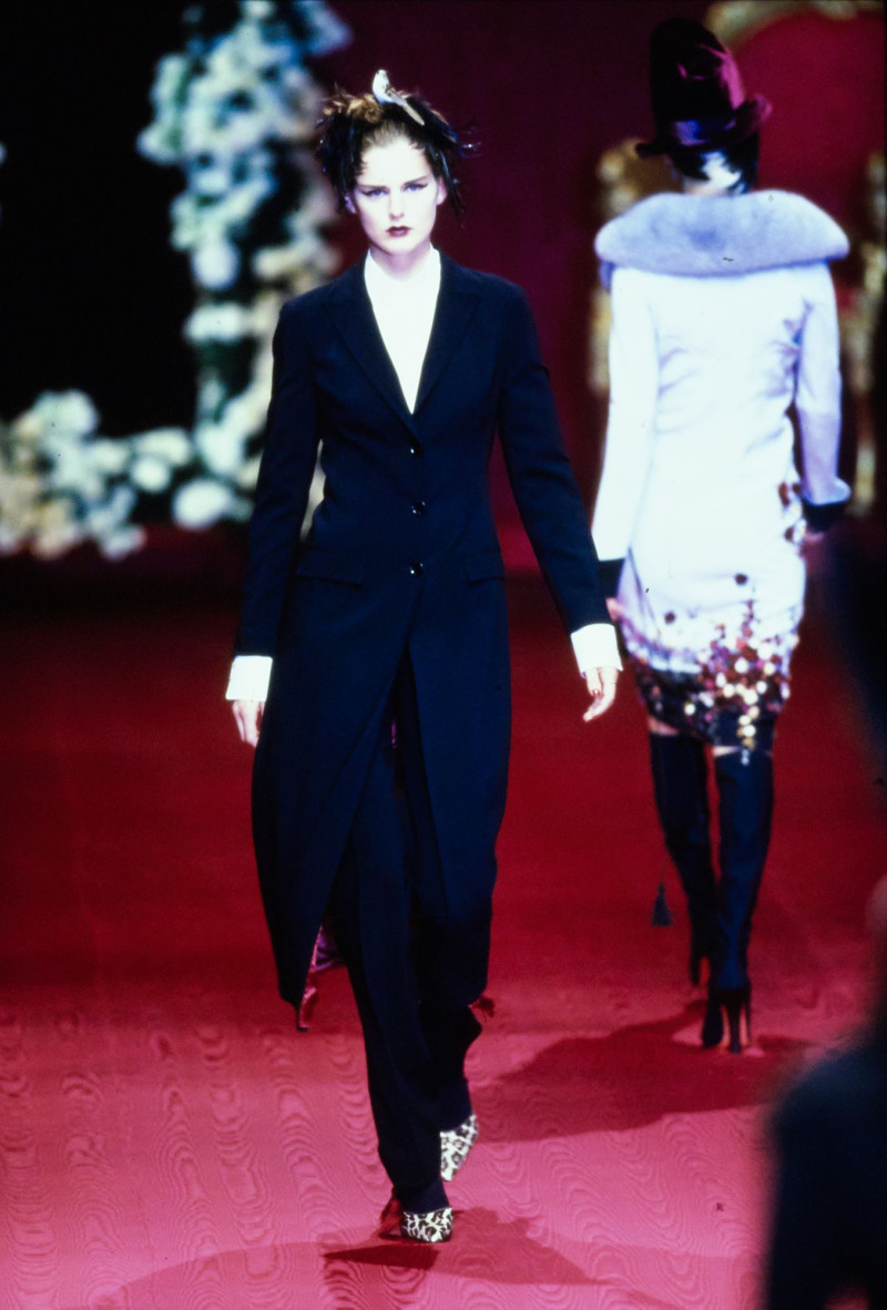 Dolce & Gabbana fashion show for Autumn/Winter 1997