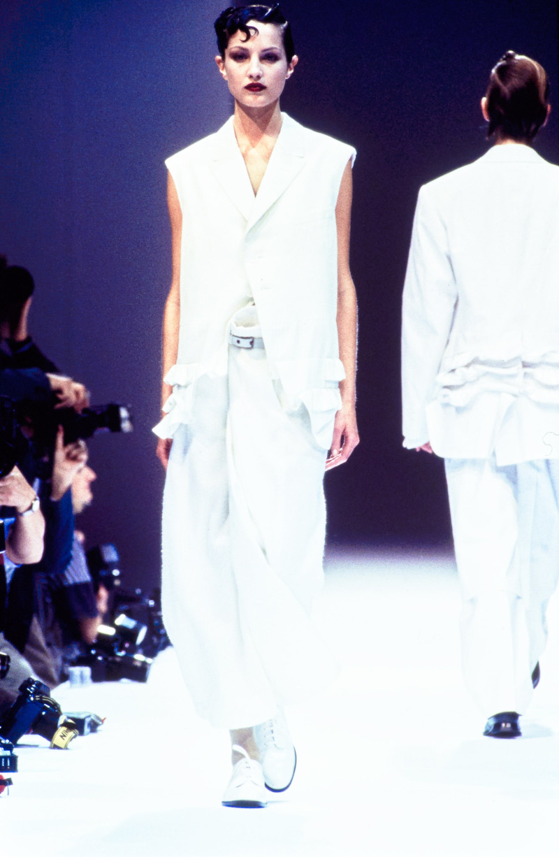 Comme Des Garcons fashion show for Spring/Summer 1995