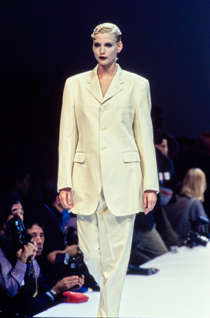 Comme Des Garcons fashion show for Spring/Summer 1995