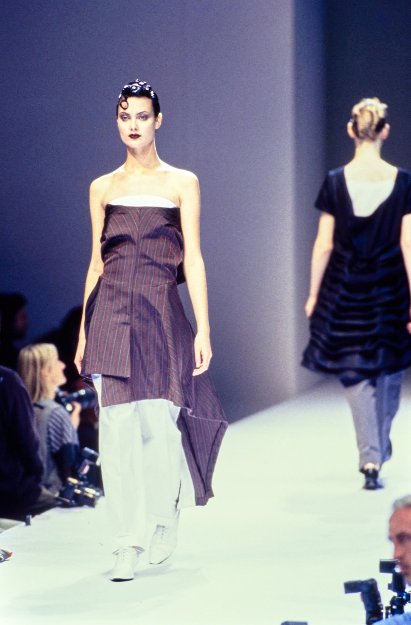 Comme Des Garcons fashion show for Spring/Summer 1995