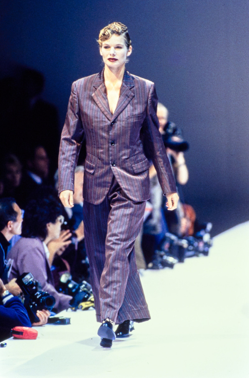 Comme Des Garcons fashion show for Spring/Summer 1995