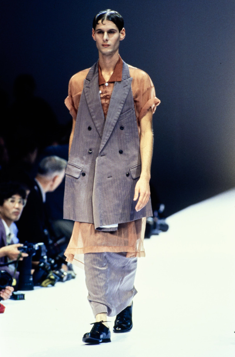 Comme Des Garcons fashion show for Spring/Summer 1995