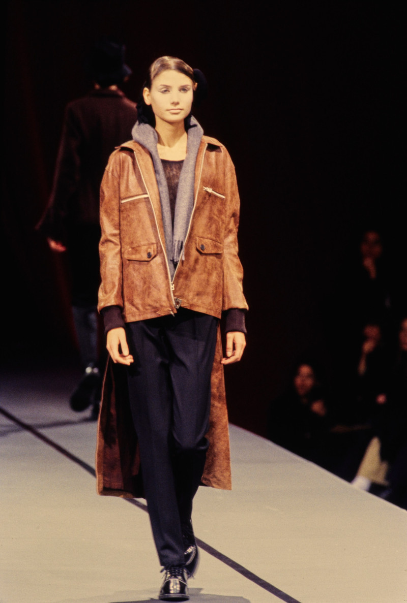Yohji Yamamoto fashion show for Autumn/Winter 1995