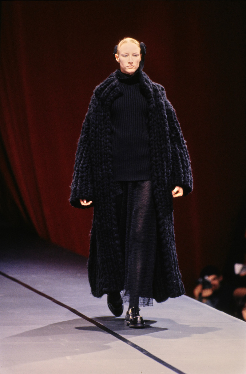 Jade Parfitt featured in  the Yohji Yamamoto fashion show for Autumn/Winter 1995