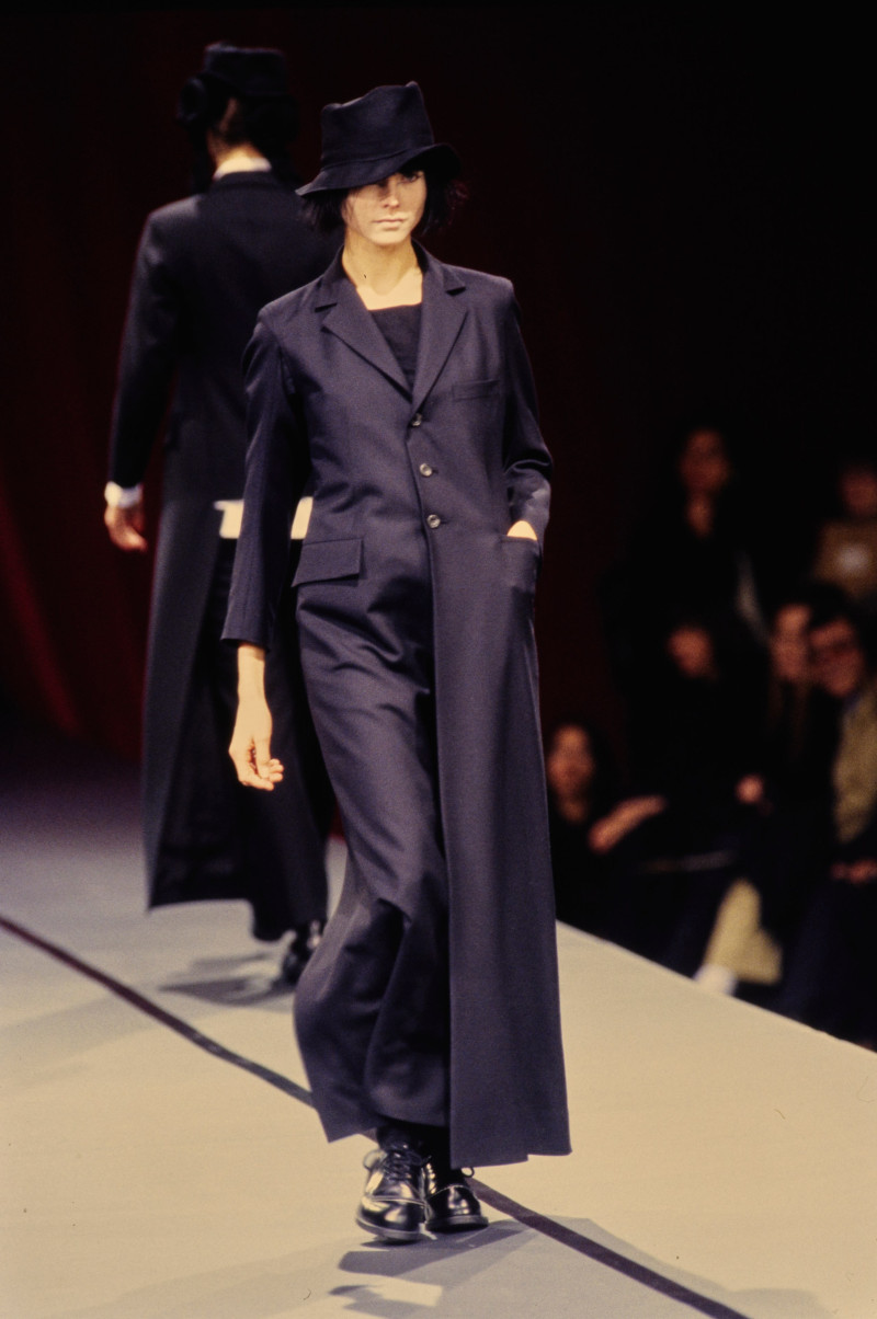 Yohji Yamamoto fashion show for Autumn/Winter 1995