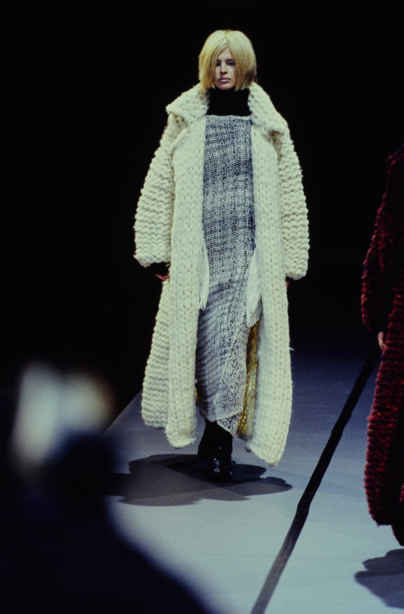 Yohji Yamamoto fashion show for Autumn/Winter 1995