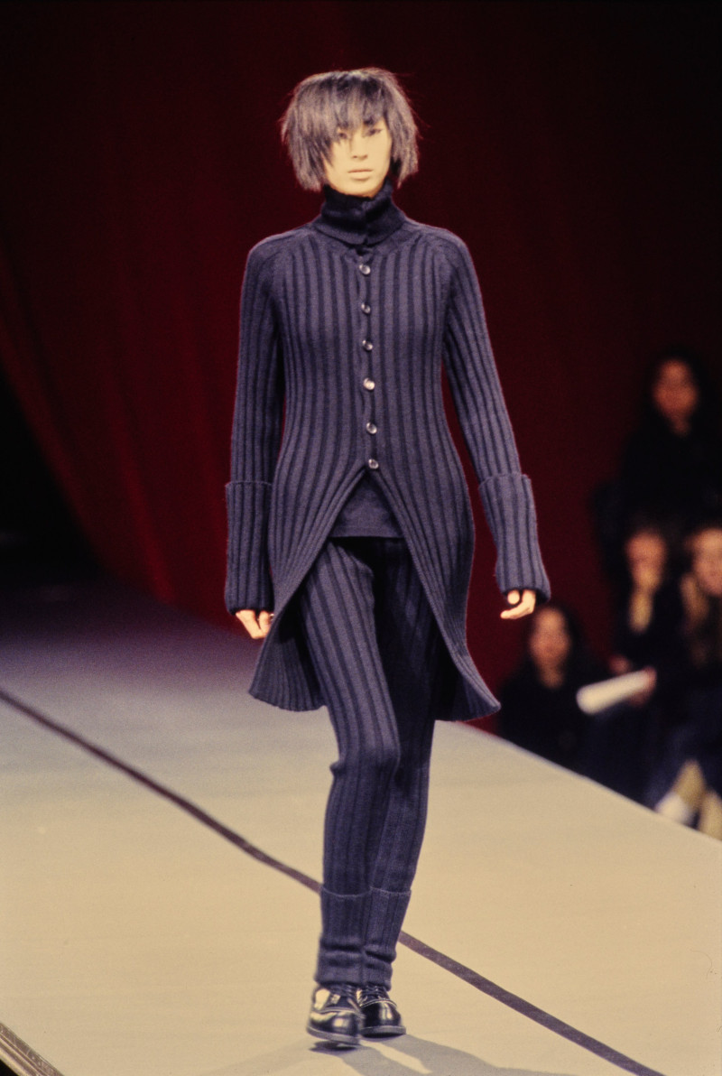 Yohji Yamamoto fashion show for Autumn/Winter 1995