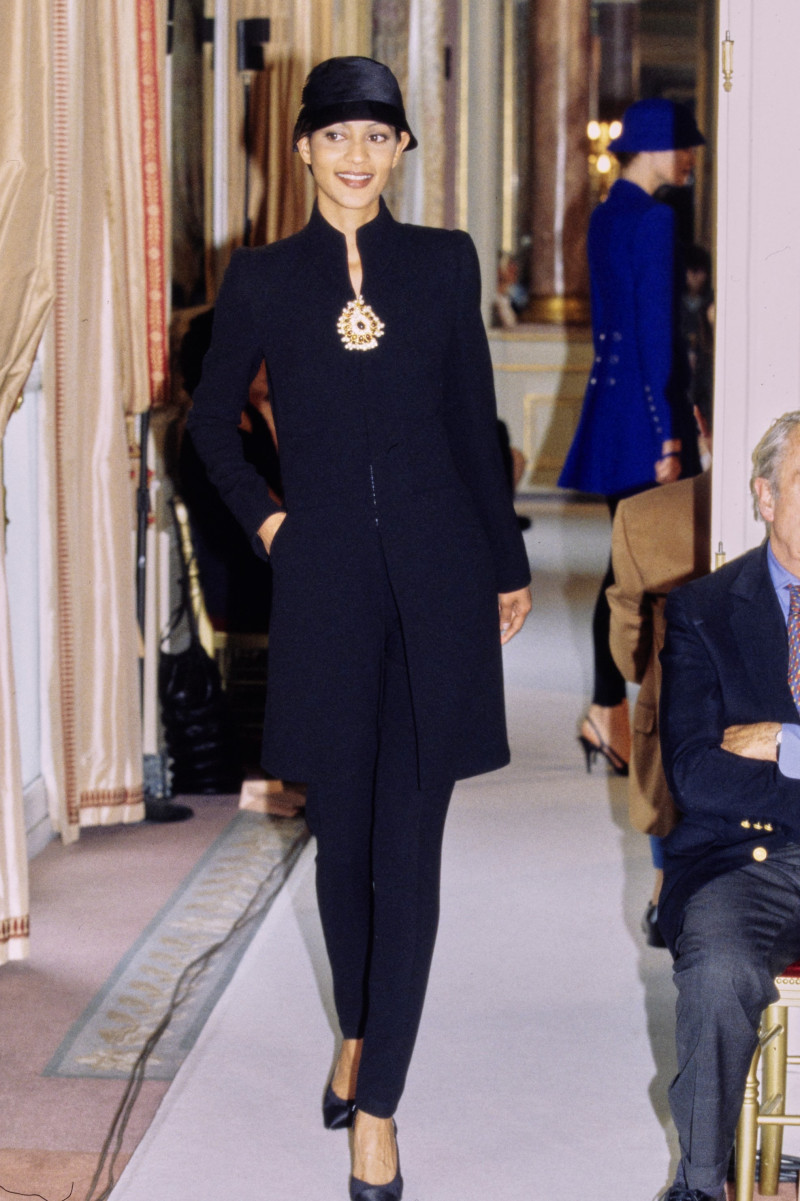 Kylie Bax featured in  the Chanel Haute Couture fashion show for Autumn/Winter 1996