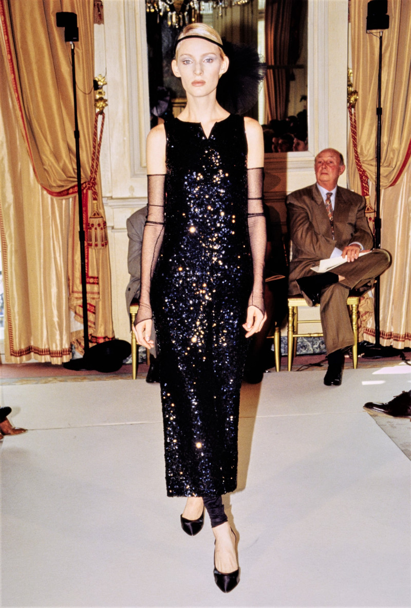 Amy Wesson featured in  the Chanel Haute Couture fashion show for Autumn/Winter 1996