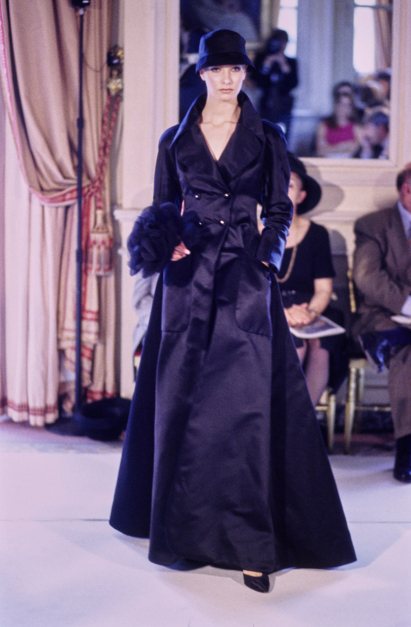 Christina Kruse featured in  the Chanel Haute Couture fashion show for Autumn/Winter 1996