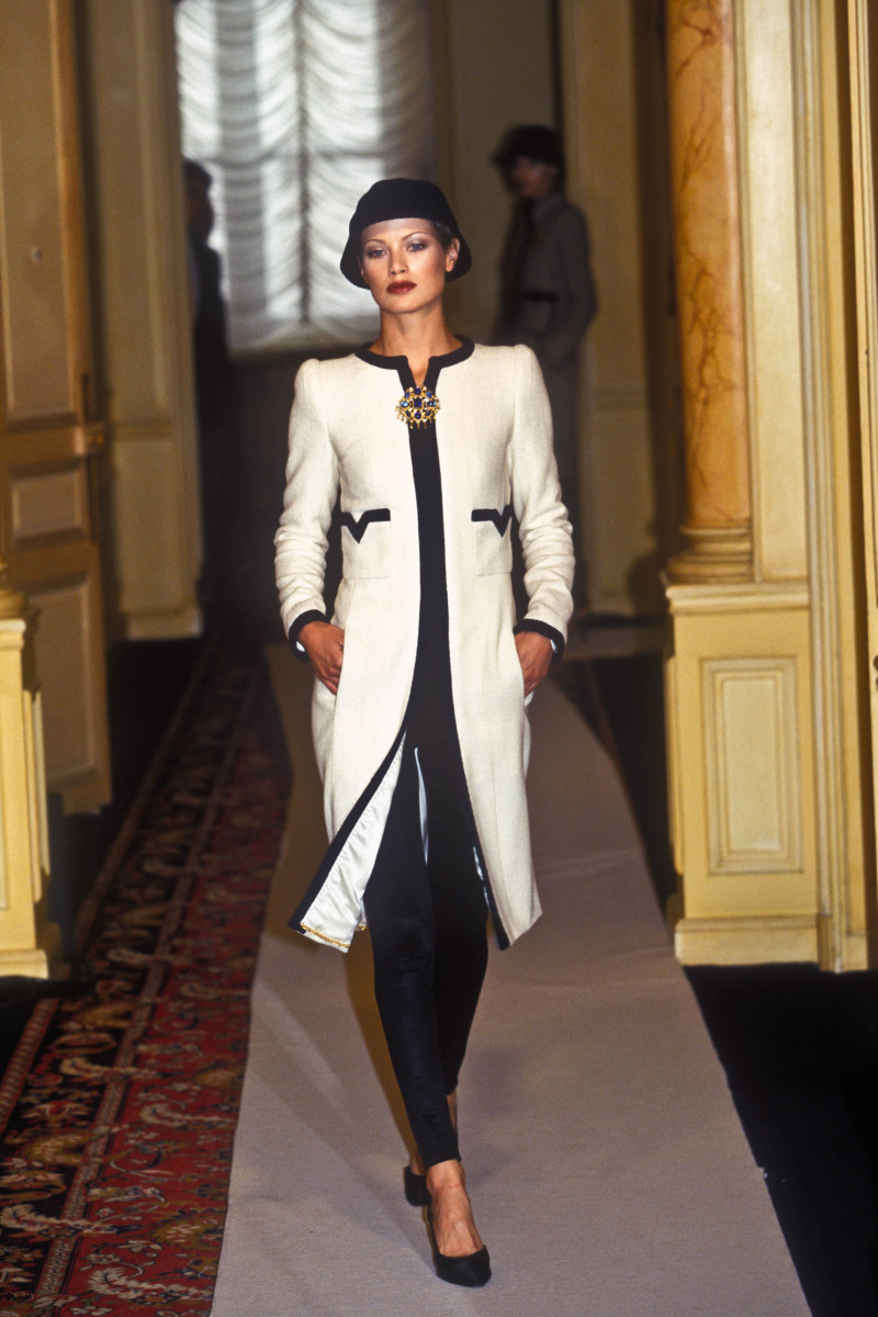 Carolyn Murphy featured in  the Chanel Haute Couture fashion show for Autumn/Winter 1996