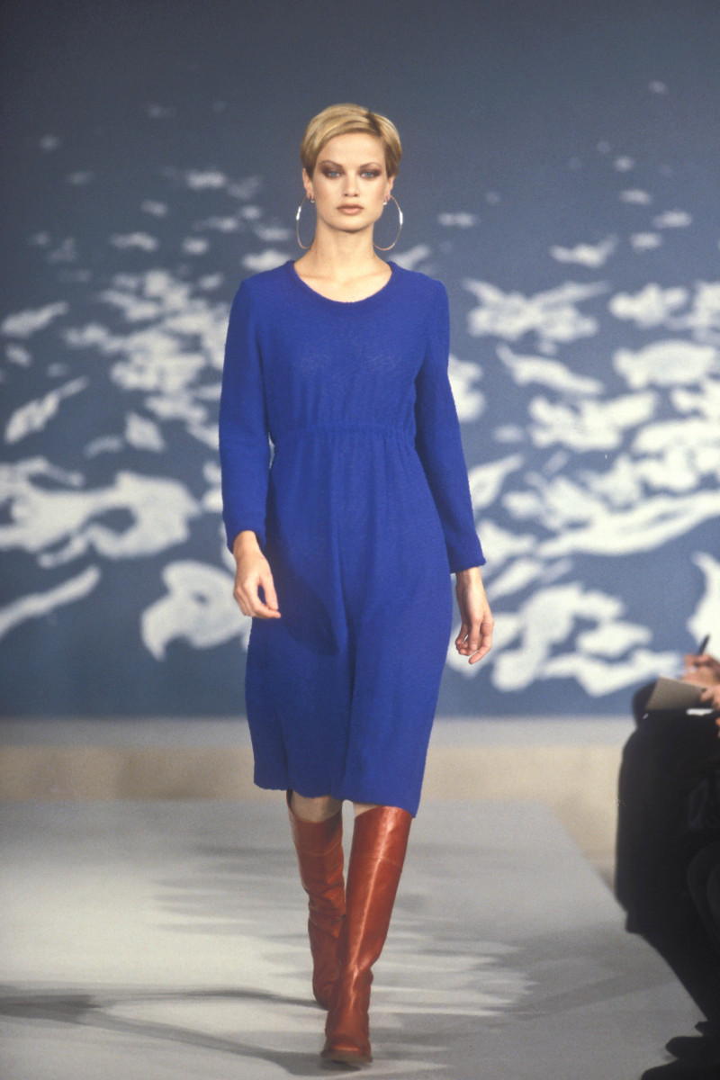 Carolyn Murphy featured in  the Chloe fashion show for Autumn/Winter 1996