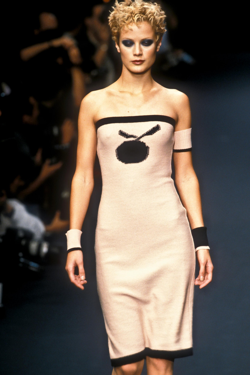 Carolyn Murphy featured in  the Sonia Rykiel fashion show for Spring/Summer 1996