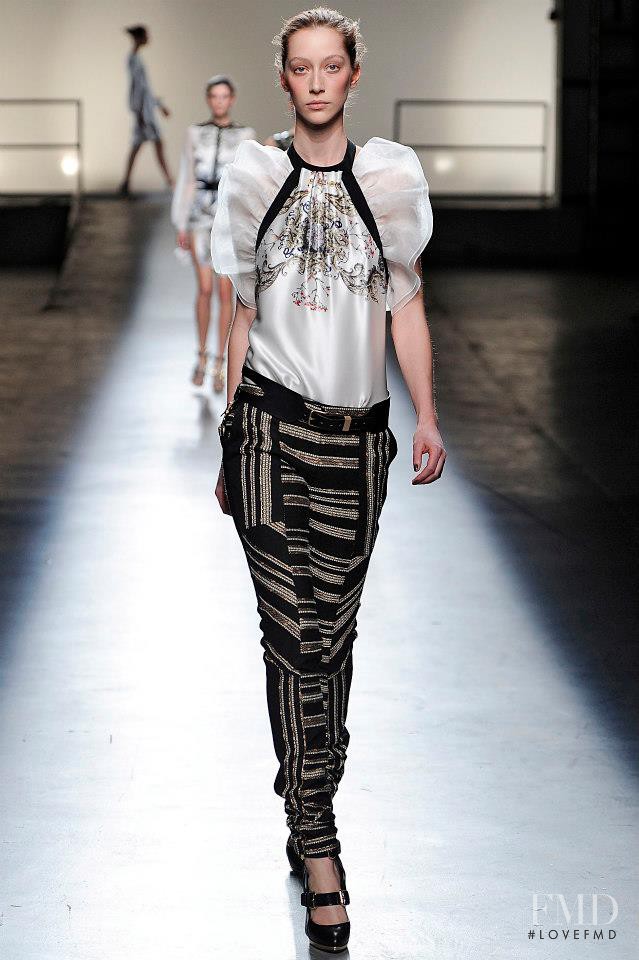Alana Zimmer featured in  the Prabal Gurung fashion show for Autumn/Winter 2013