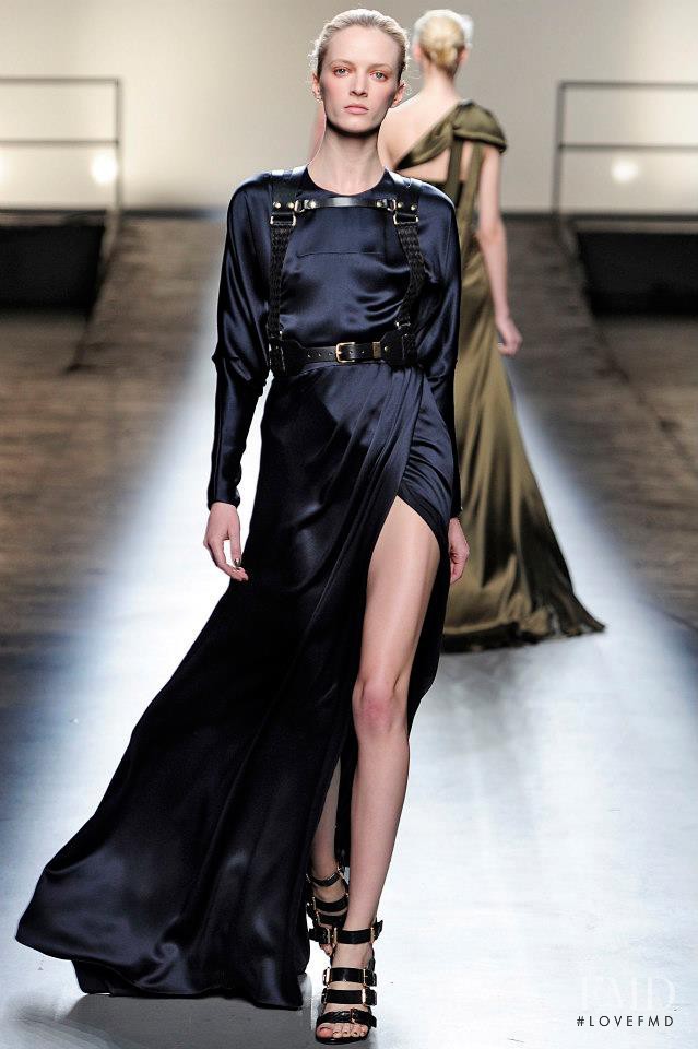Daria Strokous featured in  the Prabal Gurung fashion show for Autumn/Winter 2013