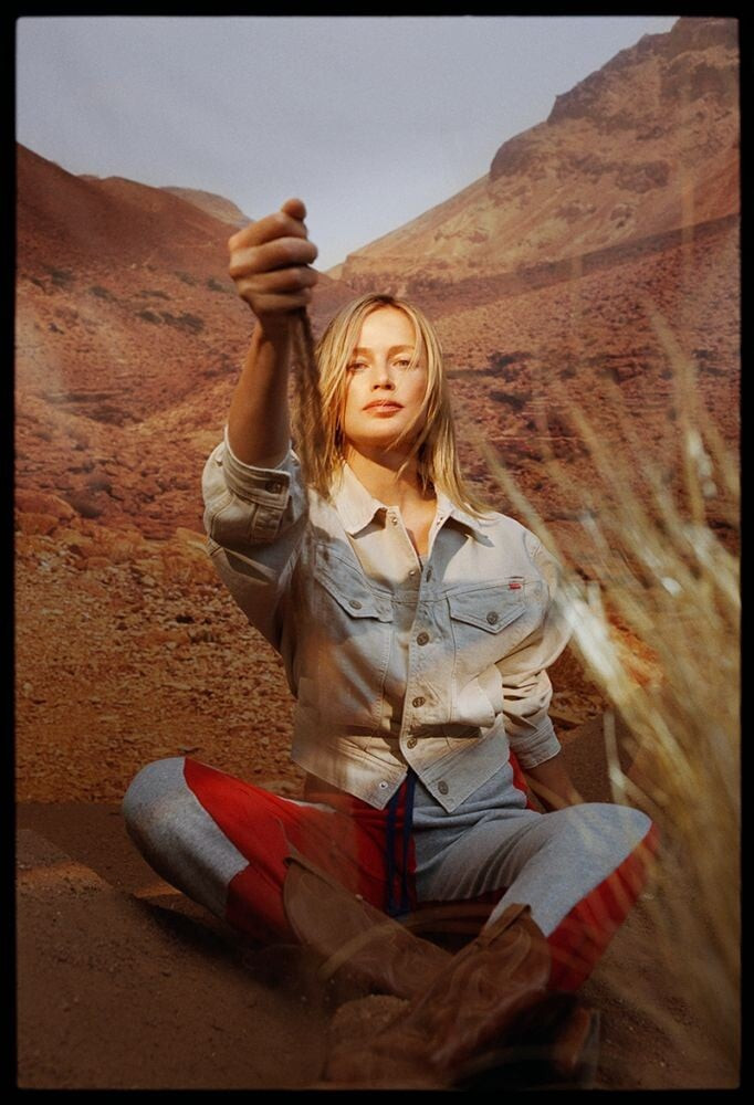 Carolyn Murphy featured in  the Mother Denim advertisement for Resort 2021