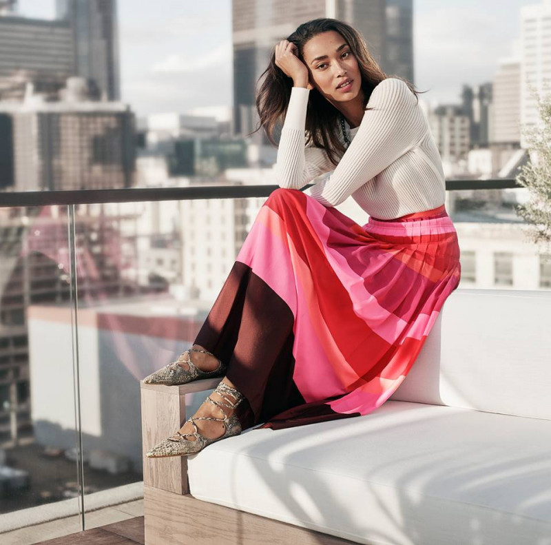 Anais Mali featured in  the Banana Republic advertisement for Spring/Summer 2016