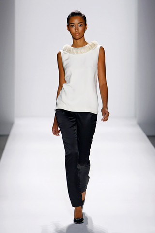 Anais Mali featured in  the Chocheng fashion show for Spring/Summer 2010