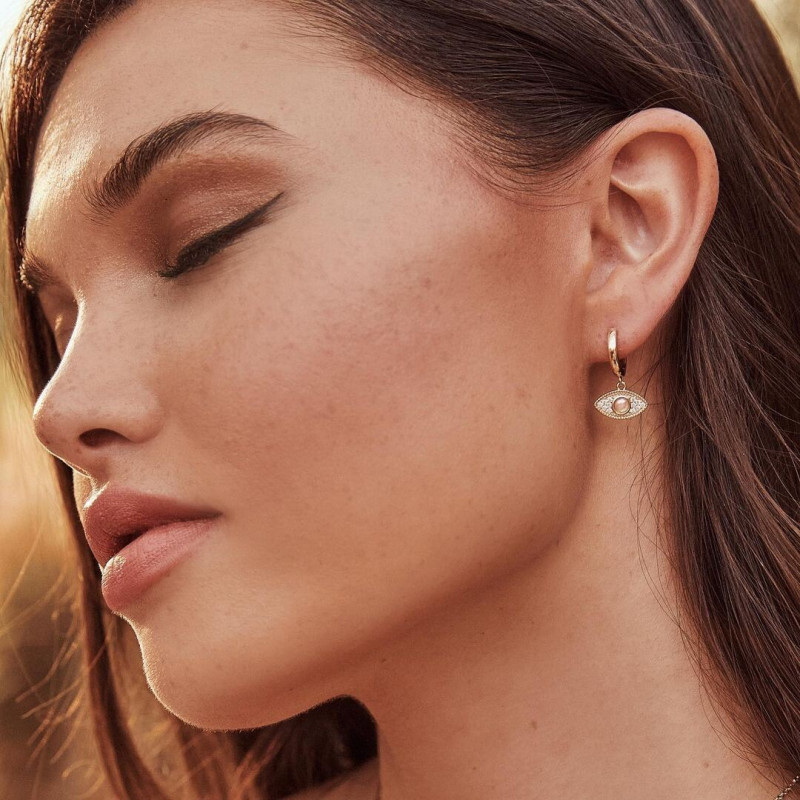 Brizzy Chen featured in  the Elizabeth Stone Jewelry advertisement for Spring/Summer 2022