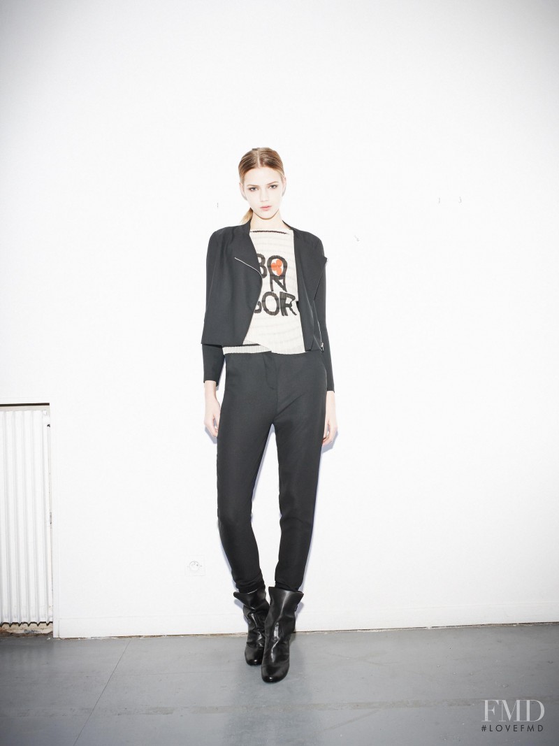 Esther Heesch featured in  the Sonia by Sonia Rykiel fashion show for Pre-Fall 2013