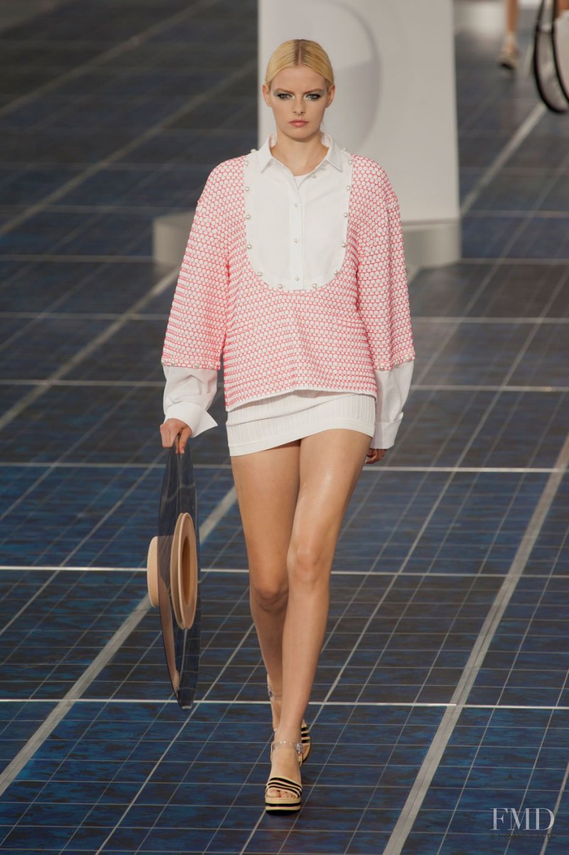 Elza Luijendijk Matiz featured in  the Chanel fashion show for Spring/Summer 2013