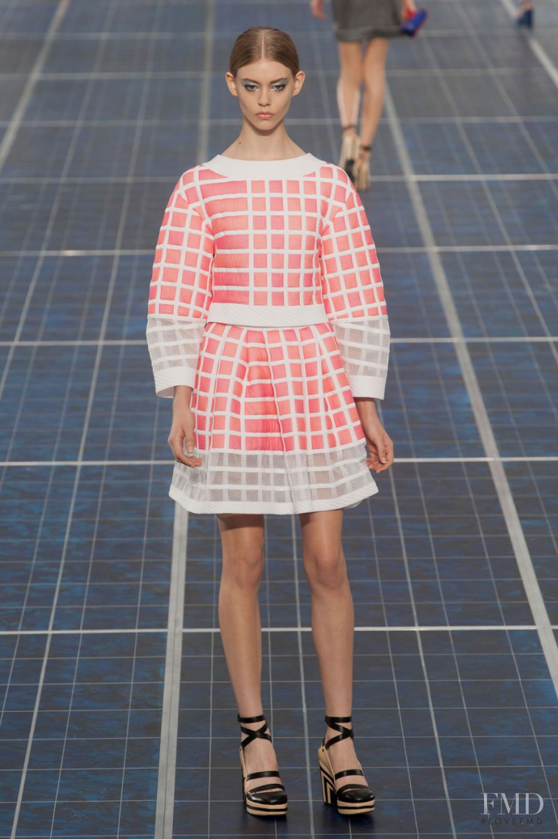 Ondria Hardin featured in  the Chanel fashion show for Spring/Summer 2013