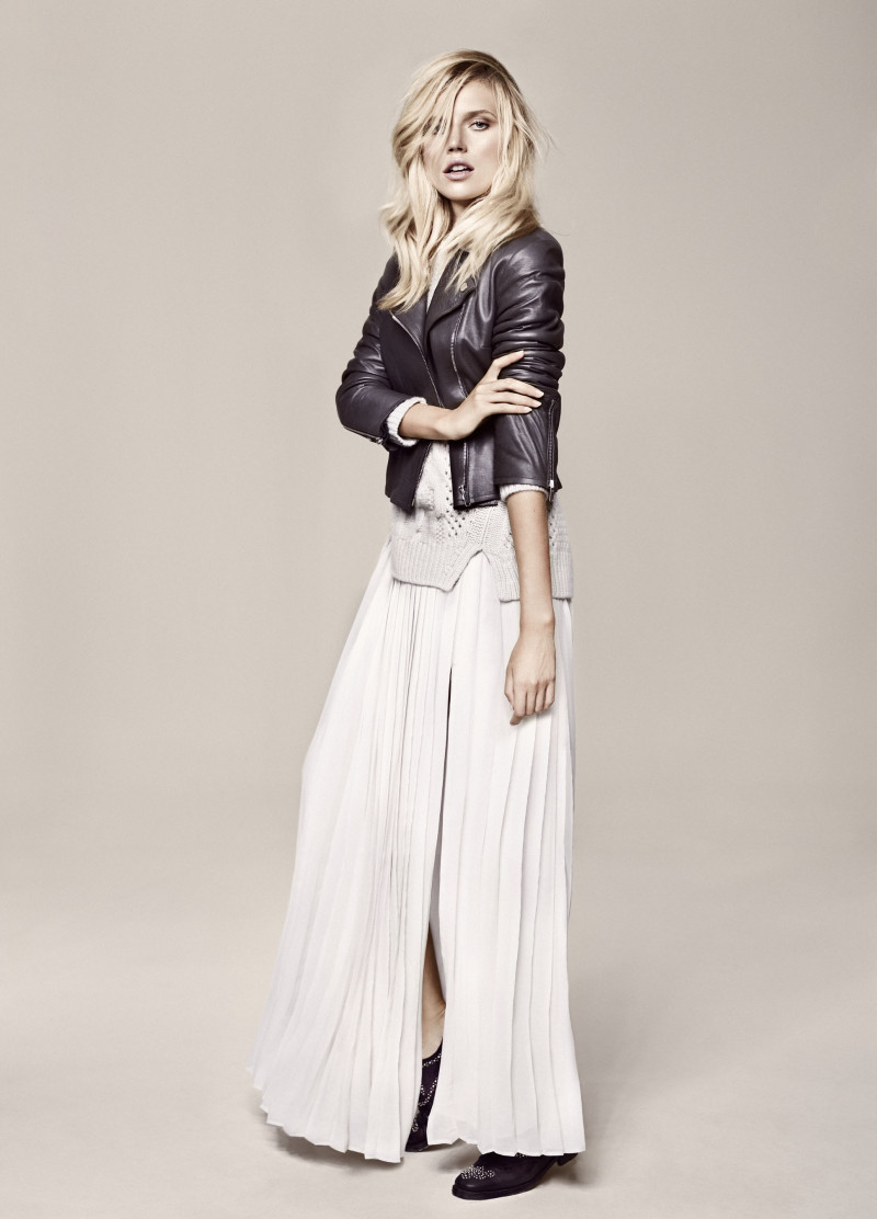 Cato van Ee featured in  the Massimo Dutti \'NYC Studio\' Collection advertisement for Autumn/Winter 2012