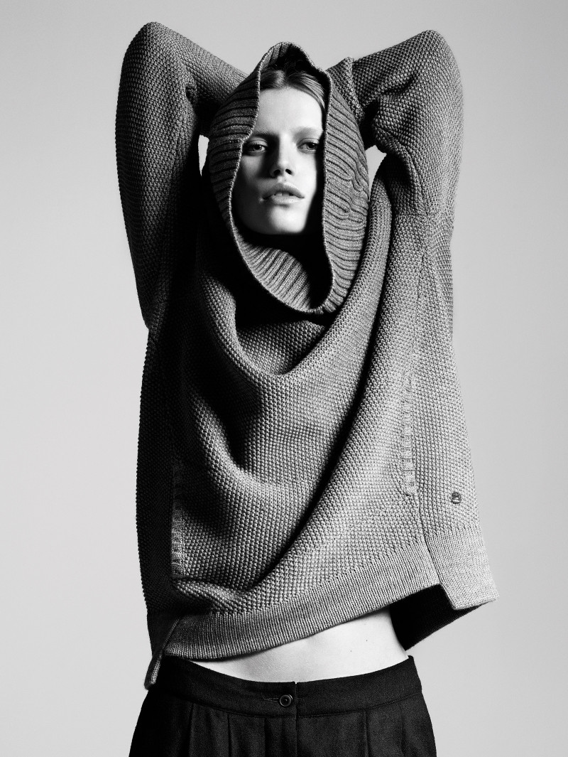 Cato van Ee featured in  the Adidas SLVR advertisement for Autumn/Winter 2009