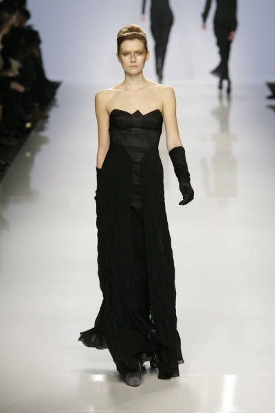 Cato van Ee featured in  the byblos fashion show for Autumn/Winter 2009